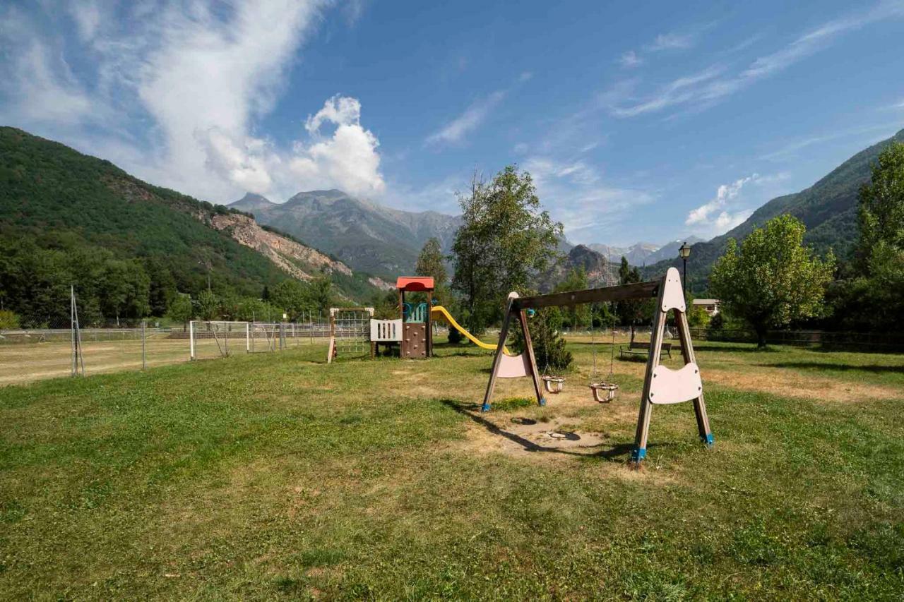 Mincholet, Bajo Con Gran Terraza Apartman Villanova Kültér fotó